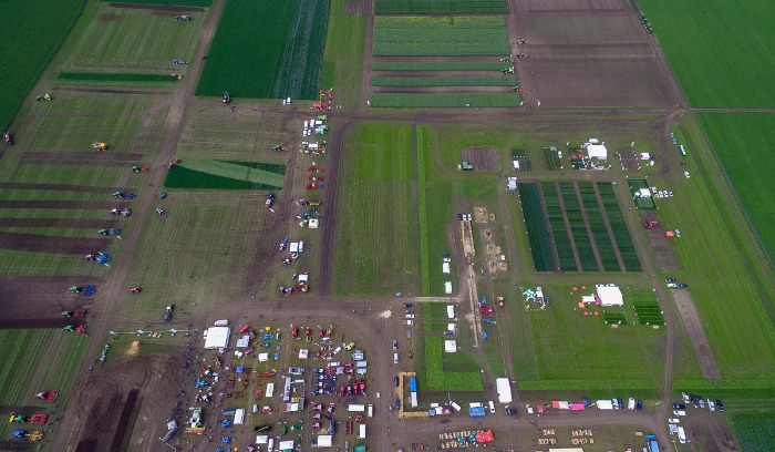 Videós beszámolók a III. NAK Szántóföldi Napok és AgrárgépShow-Mezőfalva rendezvényről